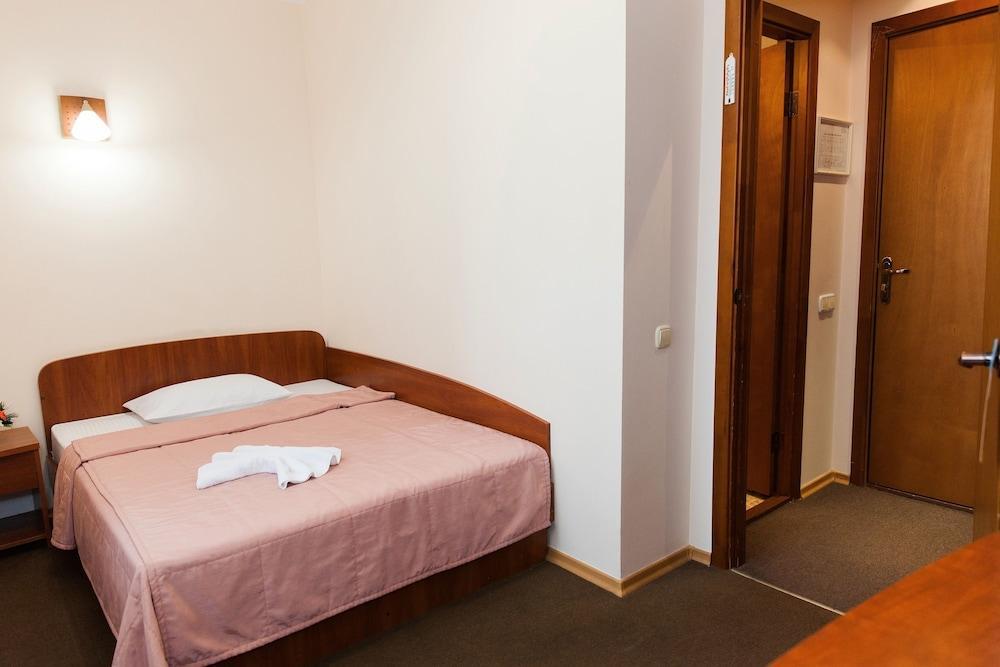 U Fontana Hotel Minszk Kültér fotó