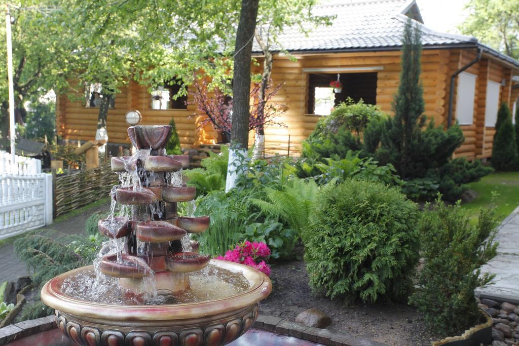 U Fontana Hotel Minszk Kültér fotó