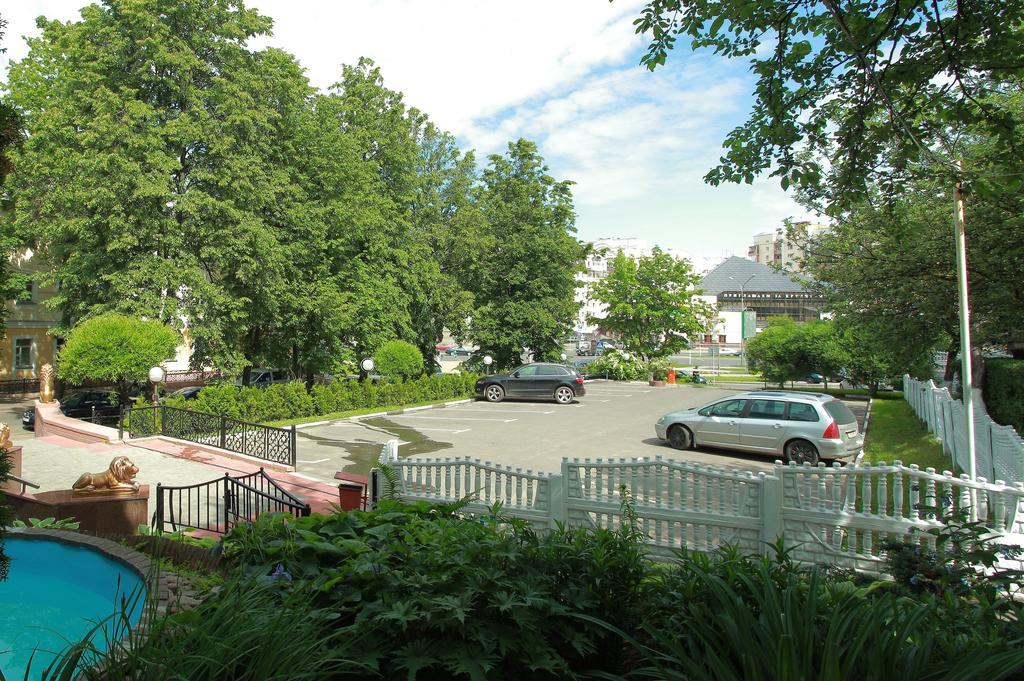 U Fontana Hotel Minszk Kültér fotó