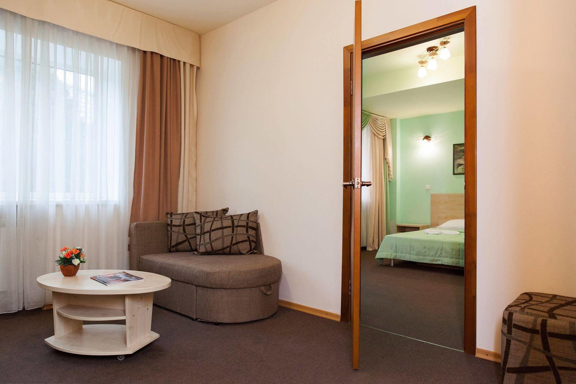 U Fontana Hotel Minszk Kültér fotó
