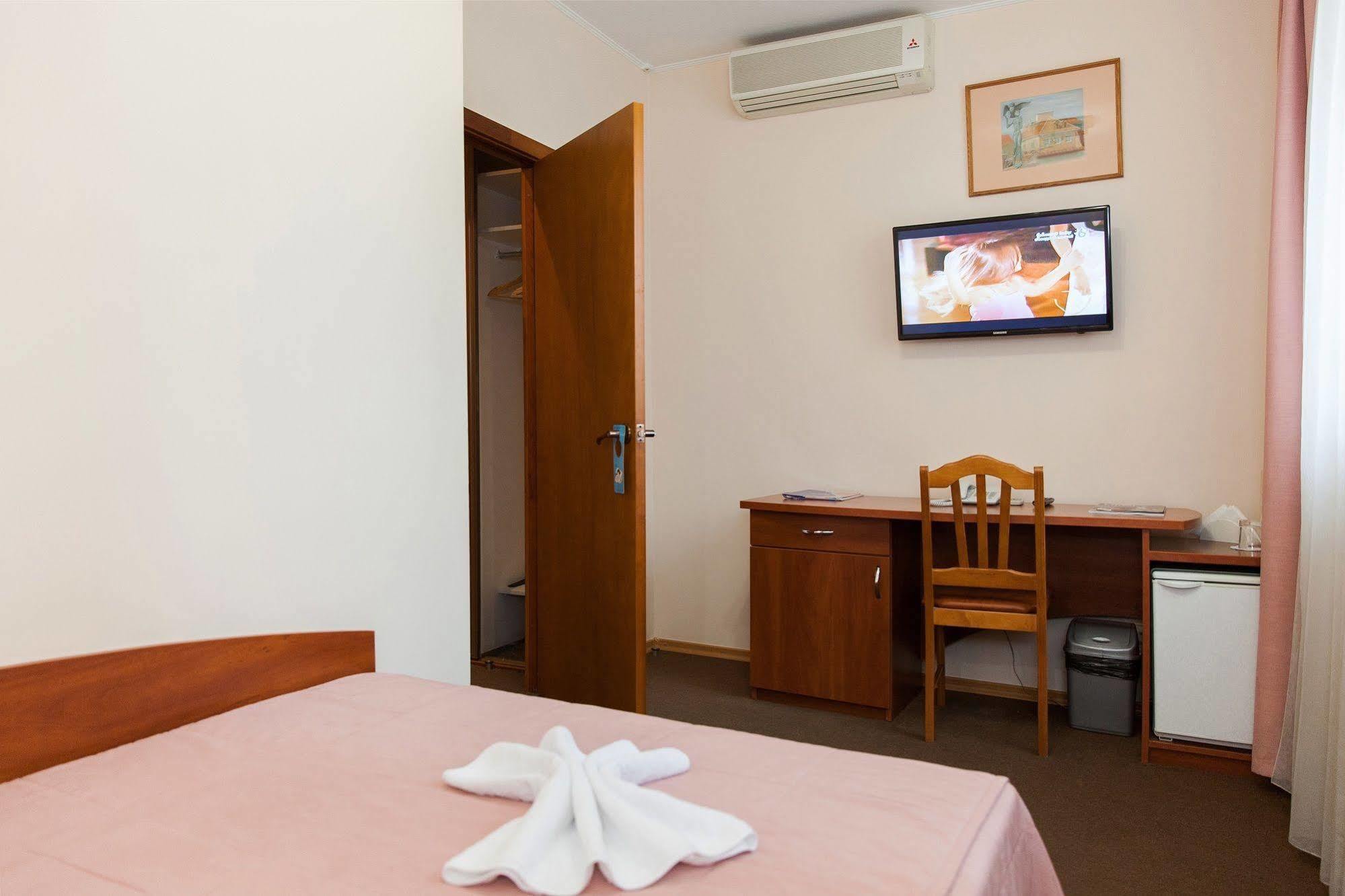 U Fontana Hotel Minszk Kültér fotó
