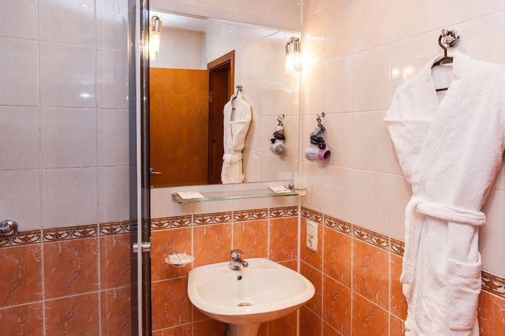 U Fontana Hotel Minszk Kültér fotó